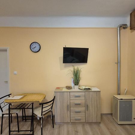 Szahara Vendeghaz Apartment Kerekegyháza Exterior foto