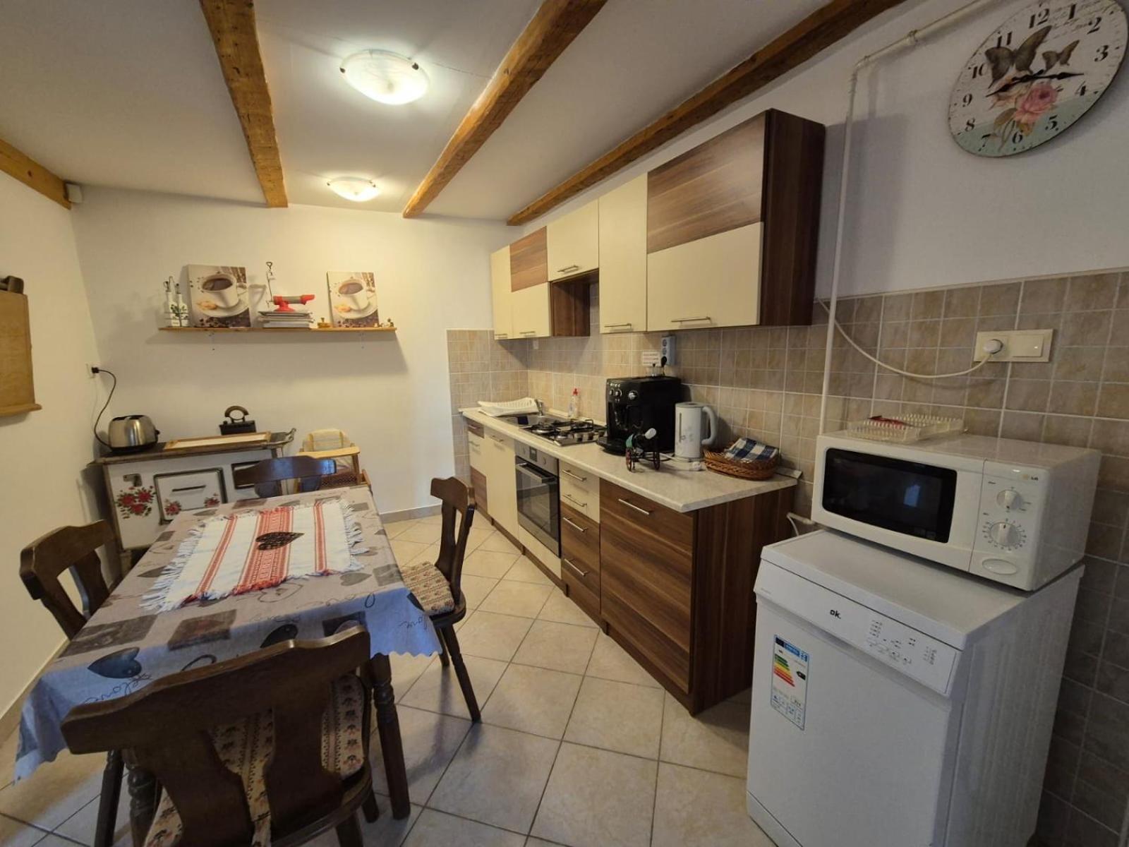 Szahara Vendeghaz Apartment Kerekegyháza Exterior foto