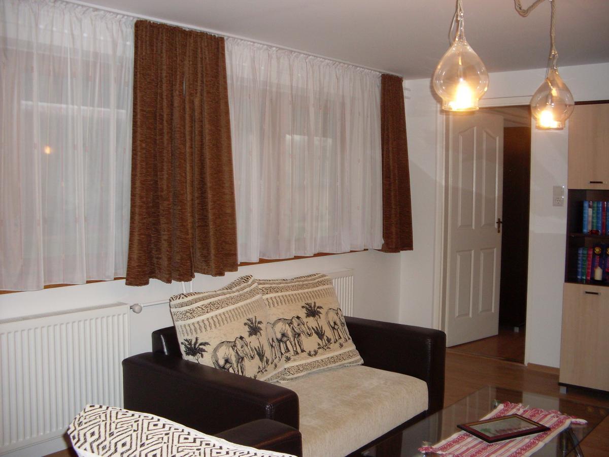 Szahara Vendeghaz Apartment Kerekegyháza Exterior foto