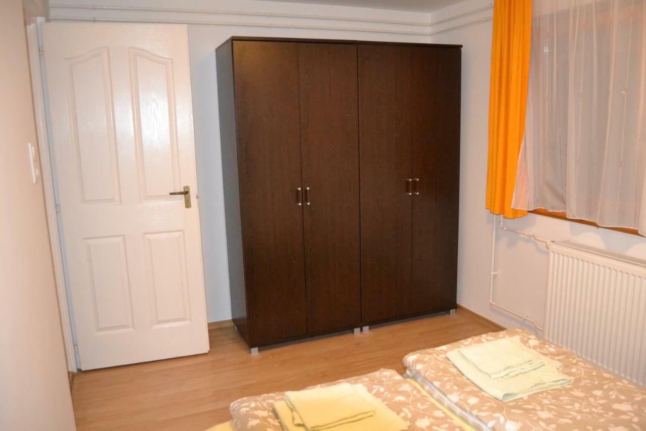 Szahara Vendeghaz Apartment Kerekegyháza Exterior foto